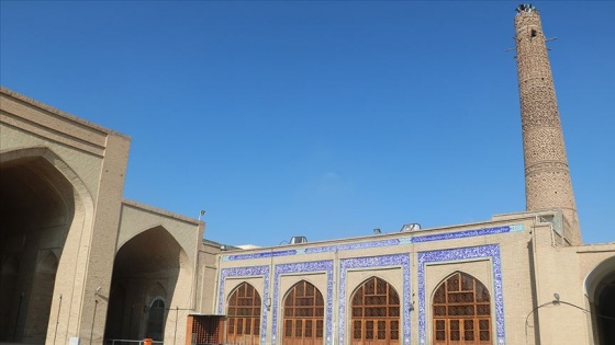 İran'ın Simnan eyaletindeki Selçuklu minareleri tarihi günümüze taşıyor