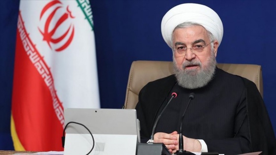 İran Meclis Başkanı, Ruhani hükümetini ABD yaptırımları karşısında 'pasif' kalmakla eleştirdi