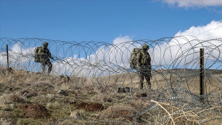 İran sınırından ülkeye giren iki terörist etkisiz hale getirildi