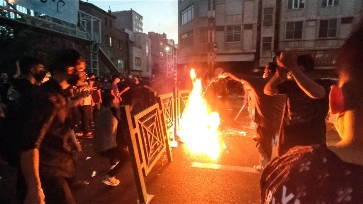 İran'ın Zahidan kentindeki gösteriler sırasında 2 kişi öldü çok sayıda kişi yaralandı