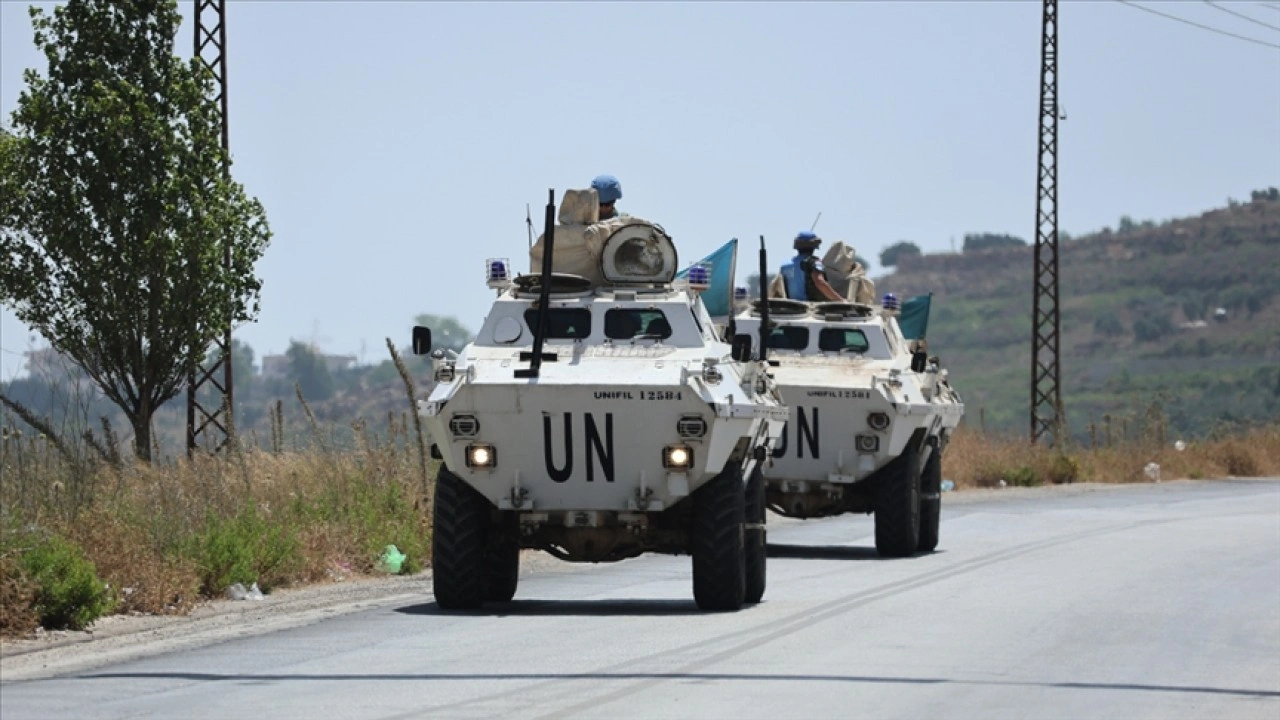 İrlanda Genelkurmay Başkanı, İsrail'in UNIFIL'i yanlışlıkla değil doğrudan hedef aldığını