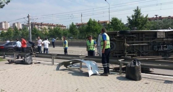 İşçi minibüsü ile 2 otomobilin karıştığı kazanın sürücülerine 15'er yıl hapis talebi