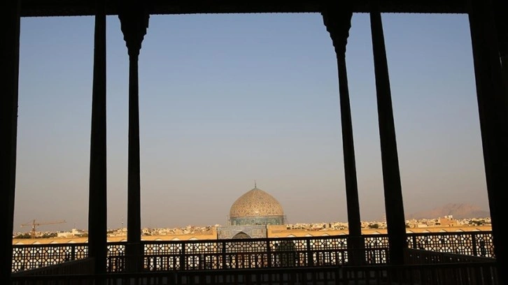 İsfahan'daki Ali Kapu Sarayı geçmişten bugüne ihtişamını koruyor