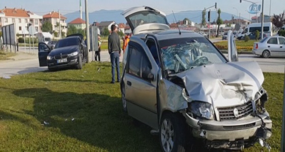 Işık ihlali kazaya neden oldu: 5 yaralı