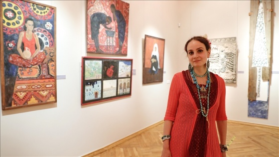 İslam'ı seçen Rus sanatçı, eserleriyle Türk-İslam kültürünü ülkesinde yaşatıyor