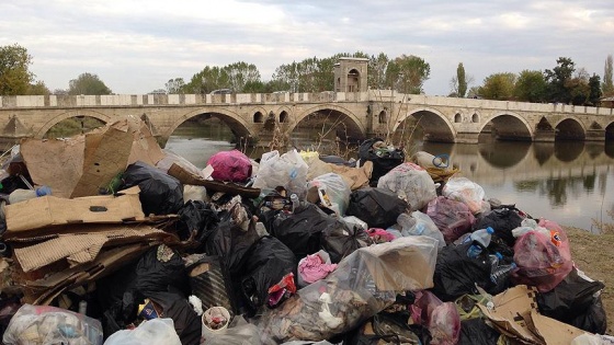 İspanyol öğretim görevlisi plastiğe savaş açtı