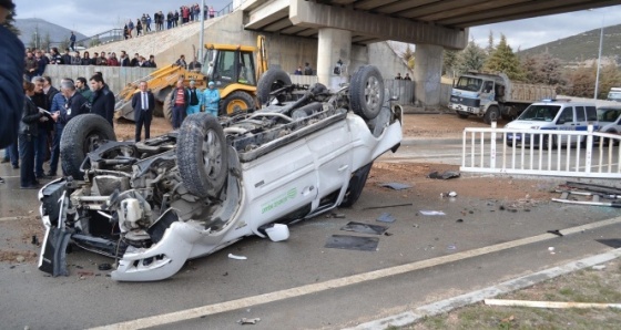 Isparta'da kontrolden çıkan kamyonet yayalara çarptı: 1 ölü, 3 yaralı