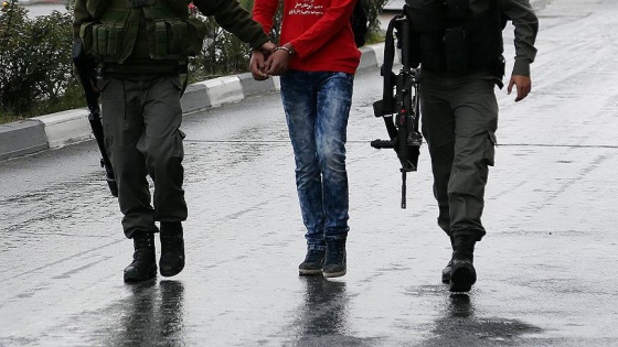 İsrail 15 ayda 3 bin 369 Filistinliyi gözaltına aldı