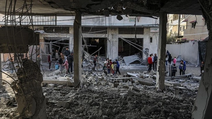 İsrail bombardımanı altındaki Gazze Şeridi'nde 7 bin kişi kayıp