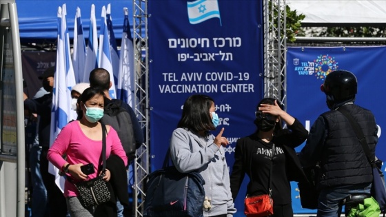 İsrail'de sığınmacılar ve göçmen işçiler de Kovid-19'a karşı aşılanmaya başladı