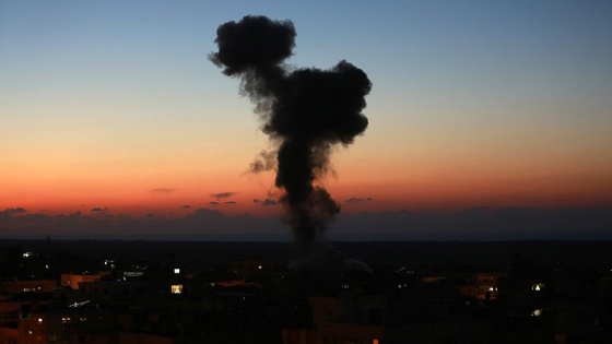 İsrail'den Gazze'ye hava saldırısı: 3 Filistinli şehit oldu
