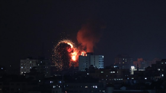 İsrail, Gazze'ye hava saldırılarına yeniden başladı