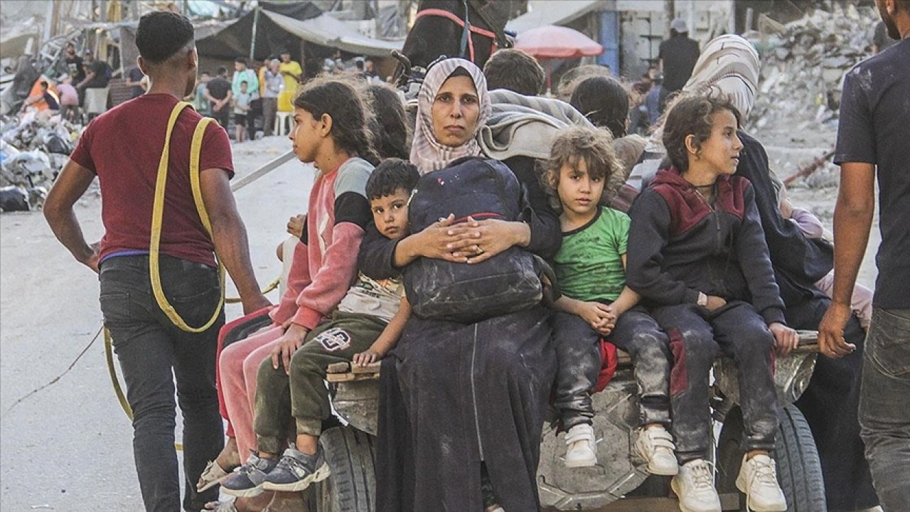 İsrail, Gazze'nin kuzeyinde Filistinlileri göçe zorlayarak 