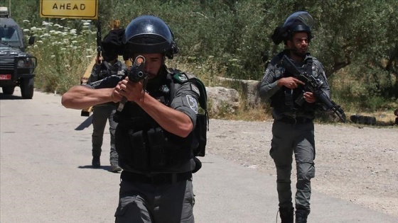 İsrail güçleri Batı Şeria ve Doğu Kudüs'te 16 Filistinliyi gözaltına aldı