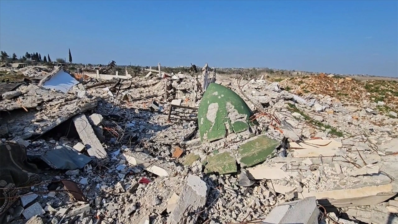 İsrail'in çekildiği Duheyra bölgesindeki evlerine dönen Lübnanlılar yıkımla karşılaştı