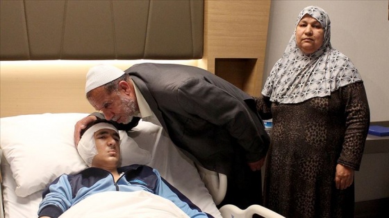 İsrail'in yaraladığı Filistinli Abdulmuti Türkiye'de şifa buluyor
