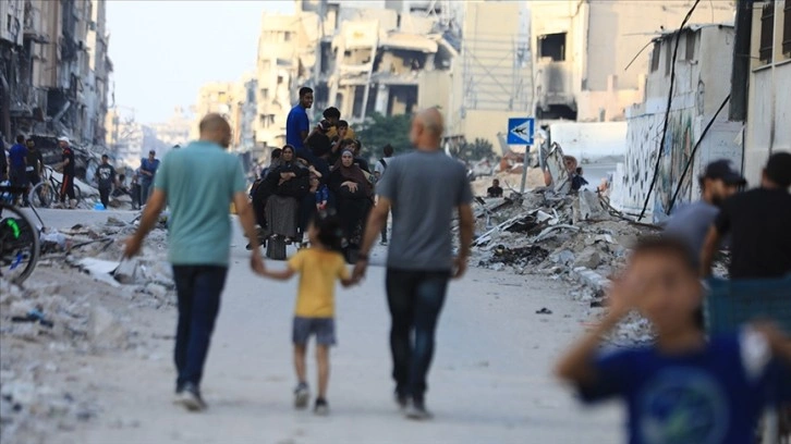 İsrail ordusu, Gazze kentindeki Filistinlilerden bölgeyi terk etmelerini istedi