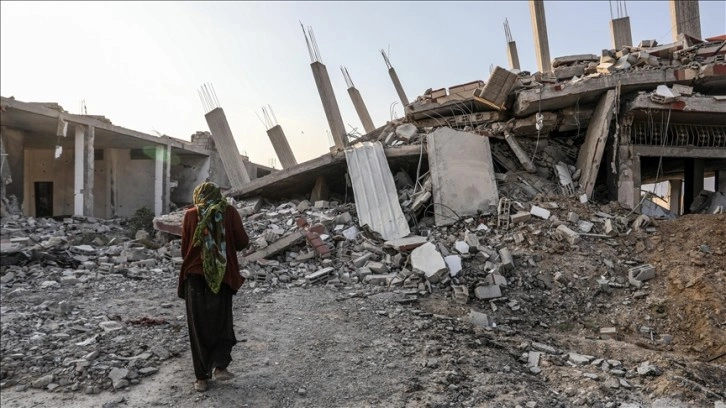 İsrail ordusu Gazze Şeridi'nde bir evi bombaladı, 6 Filistinli öldü