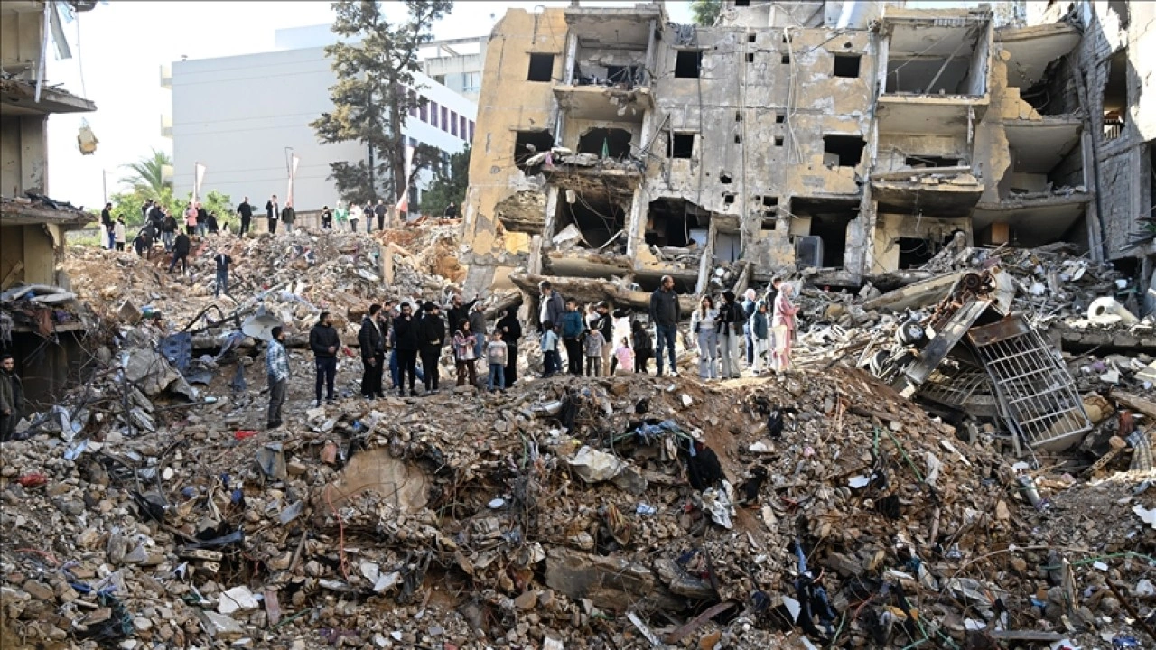 İsrail ordusu, Lübnan ile yaptığı ateşkes anlaşmasını ihlal etmeyi sürdürüyor