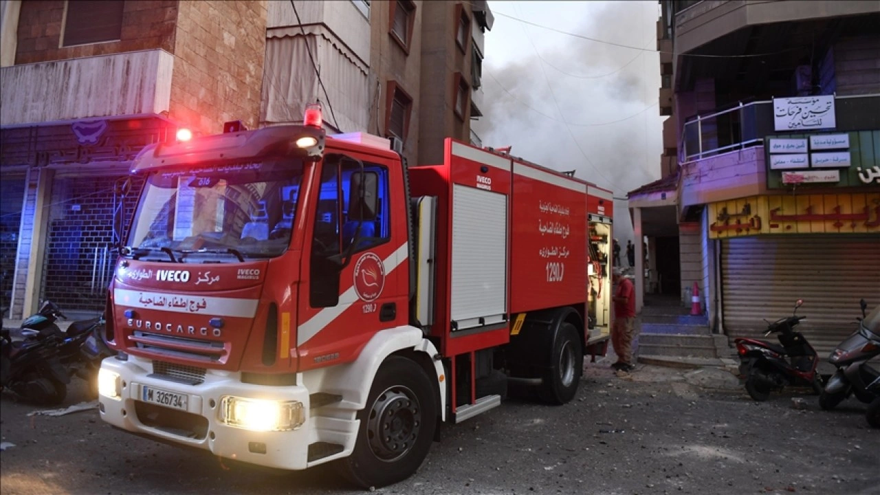 İsrail ordusunun Lübnan'ın güneyinde patlayan füzesiyle 2 kişi öldü