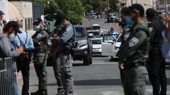 İsrail polisi Doğu Kudüs'te Filistinli bir genci yaraladı