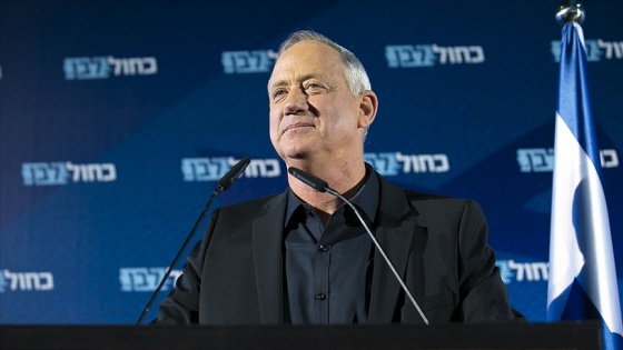 İsrail Savunma Bakanı Gantz: Netanyahu'nun elini sıkmam yanlıştı