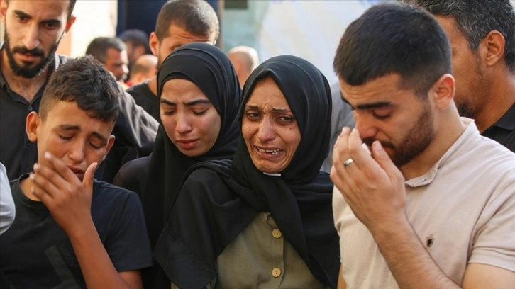 İsrail'in Gazze'ye gece boyu düzenlediği saldırılarda 9 Filistinli hayatını kaybetti