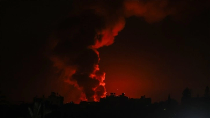 İsrail'in Gazze'ye gece düzenlediği saldırılarda en az 11 Filistinli öldü