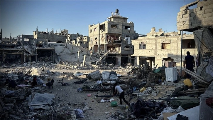 İsrail'in Gazze'ye saldırılarında en az 15 Filistinli hayatını kaybetti