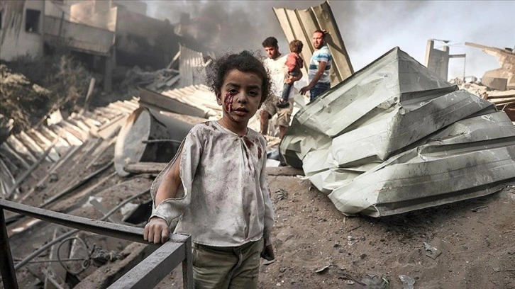 İsrail’in saldırıları altındaki Gazze’de 21 bine yakın çocuk kayıp