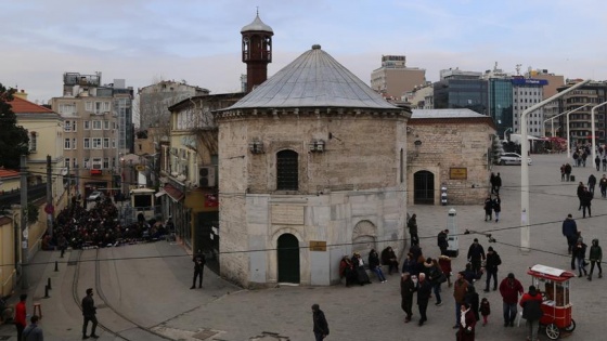 'İstanbul'a, Taksim'e yakışan büyük bir cami istiyoruz'