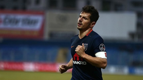 İstanbul Başakşehir Futbol Kulübü'nden Emre Belözoğlu'na teşekkür mesajı