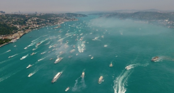 İstanbul Boğazı'nda Beşiktaş Alayı havadan görüntülendi