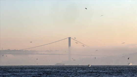 İstanbul Boğazı'nda sis nedeniyle gemi geçişleri çift yönlü askıya alındı