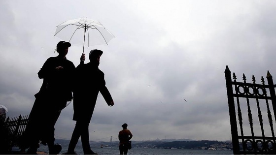 İstanbul'da sağanak ve fırtına etkili oluyor