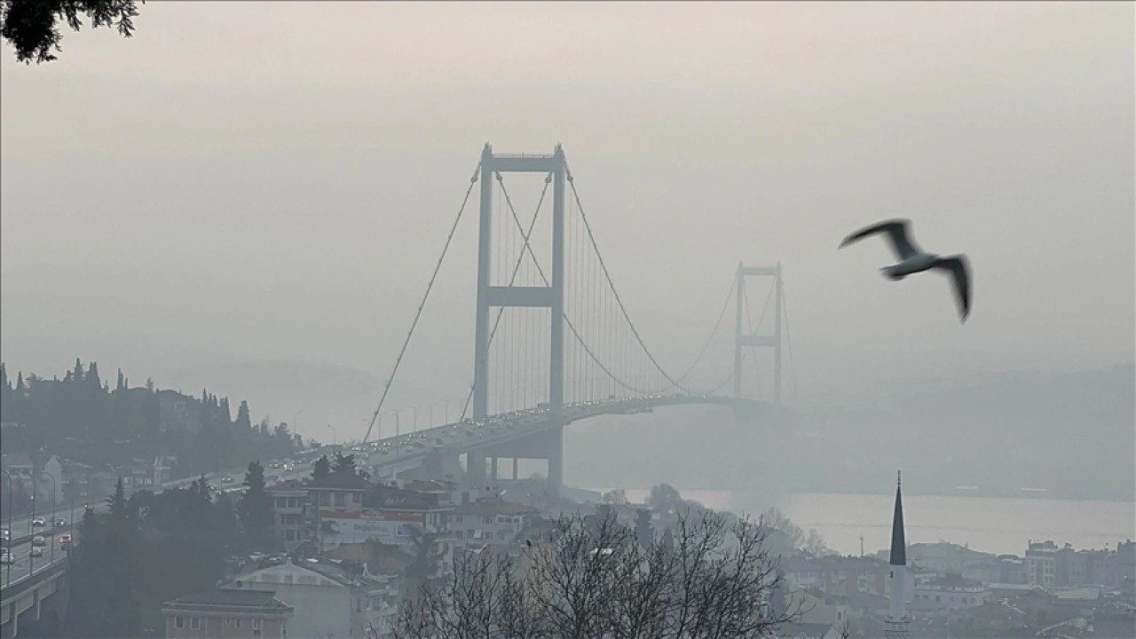 İstanbul'da sis etkili oluyor