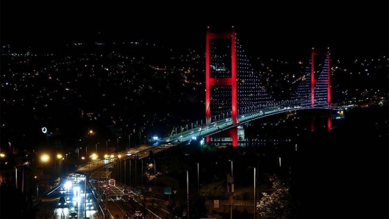 İstanbul'da sokağa çıkma kısıtlamasının ardından hayat normale döndü