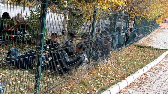 İstanbul'da son 6 ayda 5 bin 949 düzensiz göçmen sınır dışı edildi