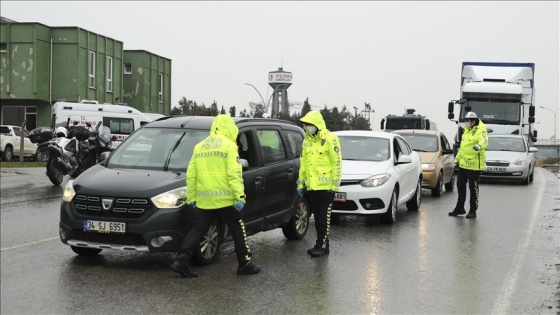 İstanbul'da tedbirlere uymayan 135 kişiye para cezası uygulandı