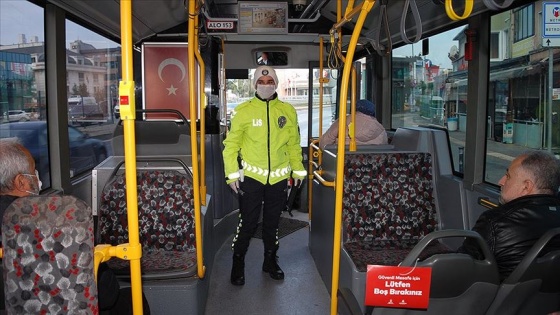 İstanbul'da toplu taşıma araçlarında koronavirüs denetimi yapıldı