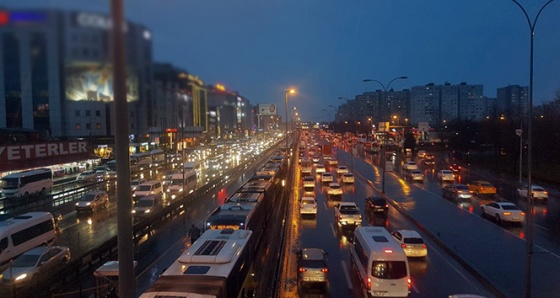 İstanbul’da trafik durma noktasına geldi...