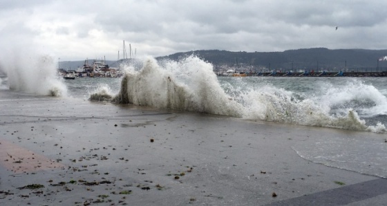 İstanbul'da vapur seferleri iptal edildi