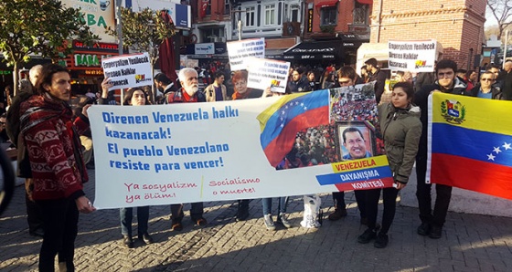 İstanbul'da Venezuela ile dayanışma eylemi