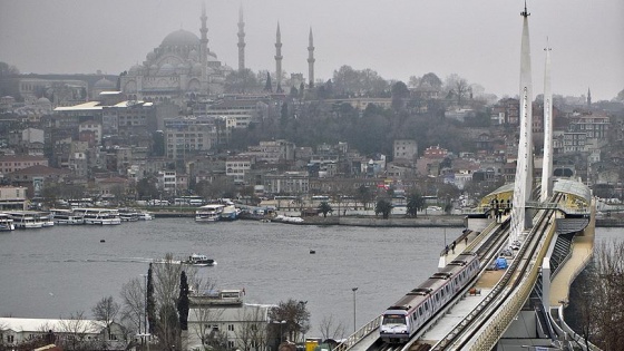 İstanbul metrosunda nikah dönemi