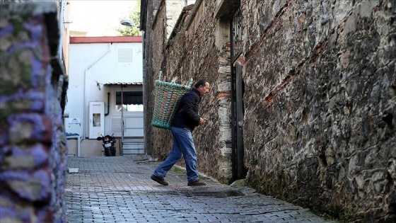 İstanbul pazarlarının 'ekspres' küfecisi