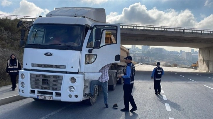 İstanbul'da hafriyat kamyonları denetlendi