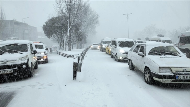 İstanbul'da otogarlardan çıkışlar 08.00'e kadar durduruldu