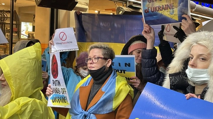 İstanbul'da yaşayan Ukraynalılardan Rusya'nın askeri müdahalesine protesto