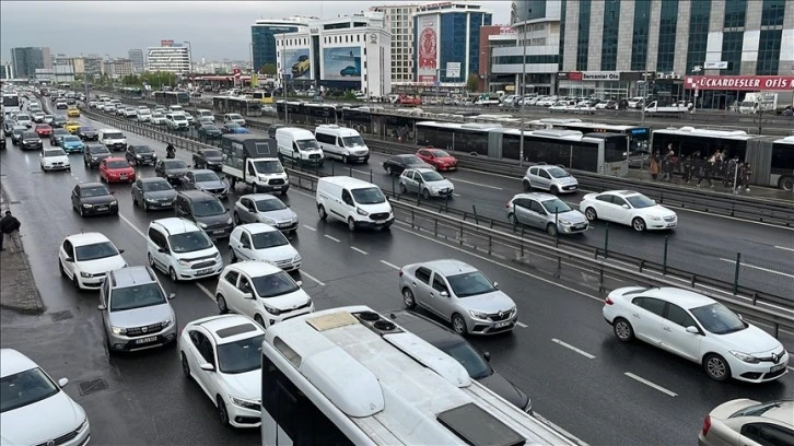 İstanbul'un bazı ilçelerinde yağış etkili oluyor