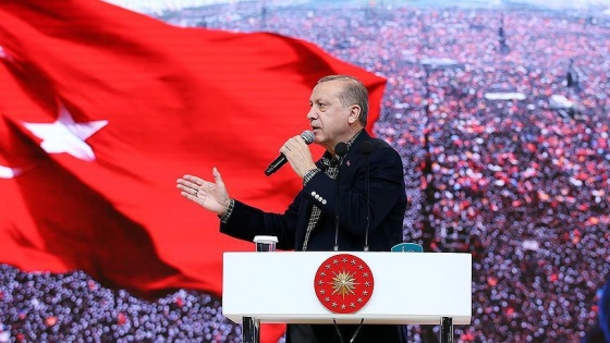 'İstersem yarın (Almanya'ya) gelir dünyayı ayağa kaldırırım'